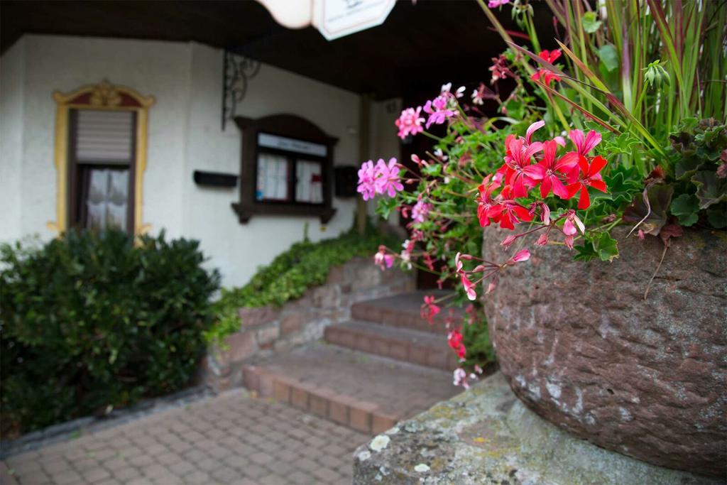 Traditionsgasthof Zum Luedertal Bimbach ภายนอก รูปภาพ